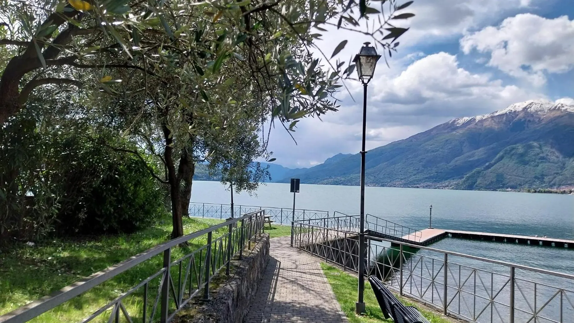 Vichi'S Nest Apartment Pianello Del Lario